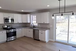 108 Lake Ave, Wareham, MA 02538 - Photo 5