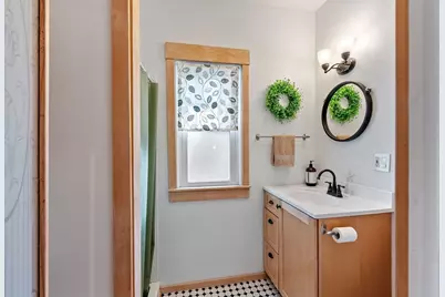 10-12 Otis St, Fitchburg, MA 01420 - Photo 21