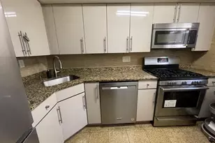 120 Beaconsfield Rd, Brookline, MA 02445 - Photo 5