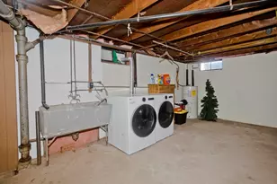 74 Judith St, Springfield, MA 01118 - Photo 25