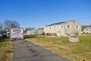 74 Judith St, Springfield, MA 01118 - Photo 11