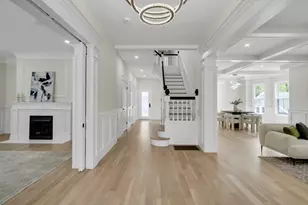 686 Centre St, Newton, MA 02458 - Photo 3