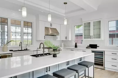 686 Centre St, Newton, MA 02458 - Photo 15