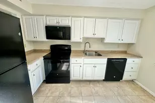 13 Beal's Cove Rd, Hingham, MA 02043 - Photo 3