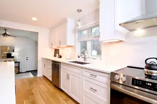 4 Millbrook Dr, East Longmeadow, MA 01028 - Photo 9