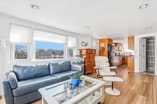 65 Hilltop Ave, Plymouth, MA 02360 - Photo 5