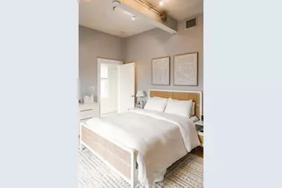 663 E 7th #3, Boston, MA 02127 - Photo 9