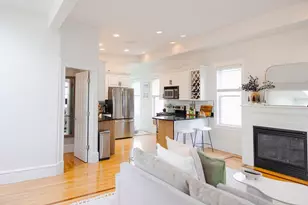 663 E 7th, Boston, MA 02127 - Photo 7