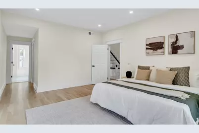 686 Centre St, Newton, MA 02458 - Photo 9