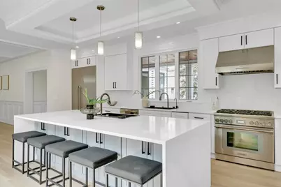 686 Centre St, Newton, MA 02458 - Photo 5