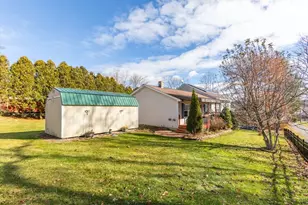 16 Opeechee St, Lanesborough, MA 01237 - Photo 29