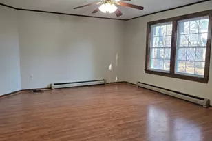 21 Oak St, Methuen, MA 01844 - Photo 9