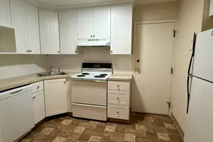 100 Water St, Stoughton, MA 02072 - Photo 11