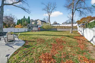 211 Lowell St, New Bedford, MA 02745 - Photo 5