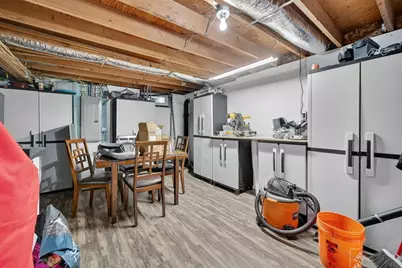 211 Lowell Street, New Bedford, MA 02745 - Photo 29