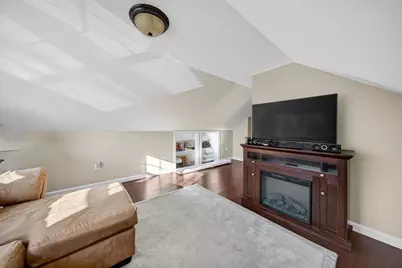 211 Lowell Street, New Bedford, MA 02745 - Photo 19