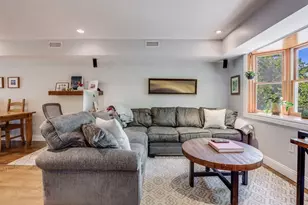 154 W 3rd St, Boston, MA 02127 - Photo 7