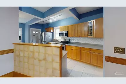 19 Mt Ida Road, Boston, MA 02122 - Photo 3