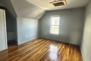 21 Brimblecom St, Lynn, MA 01902 - Photo 3