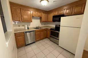 28 Williamsburg Ct, Shrewsbury, MA 01545 - Photo 5