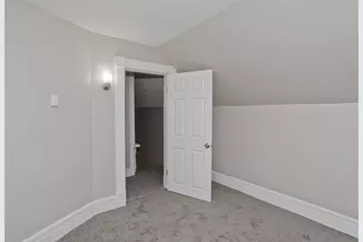 81 Hayden Ave, Springfield, MA 01109 - Photo 17