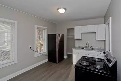 81 Hayden Ave, Springfield, MA 01109 - Photo 7