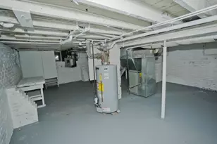 81 Hayden Ave, Springfield, MA 01109 - Photo 31