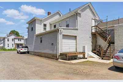 43 W School St, West Springfield, MA 01089 - Photo 3