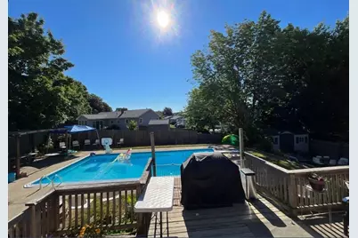 96 Beacon St, Lawrence, MA 01843 - Photo 13