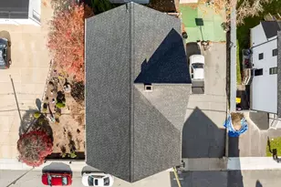 172 Earle St, Fall River, MA 02723 - Photo 5