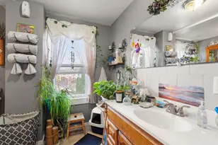 172 Earle St, Fall River, MA 02723 - Photo 17