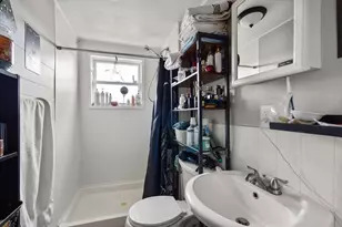 172 Earle St, Fall River, MA 02723 - Photo 33