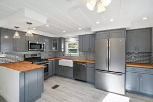 1 Willow Cir, Brimfield, MA 01010 - Photo 11