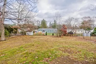 211 Glenoak Dr, Springfield, MA 01129 - Photo 9