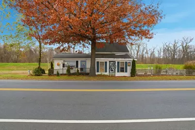 148 River St, West Springfield, MA 01089 - Photo 1