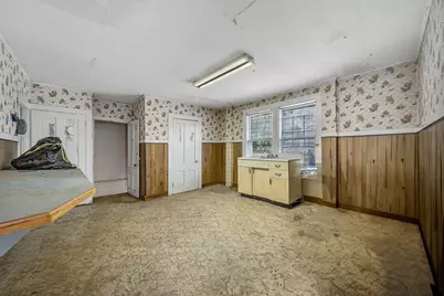 5 W Union St, East Bridgewater, MA 02333 - Photo 15