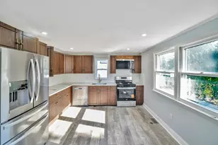 10 Fitzpatrick Ave, Brockton, MA 02301 - Photo 9