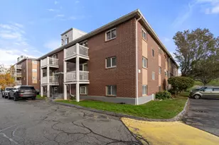 596 Boston Post Rd E, Marlborough, MA 01752 - Photo 1