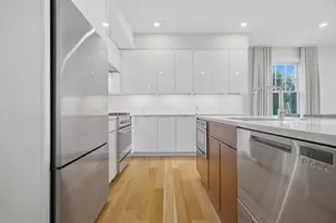 38 Englewood Ave, Boston, MA 02135 - Photo 5