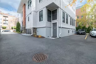 38 Englewood Ave, Boston, MA 02135 - Photo 23