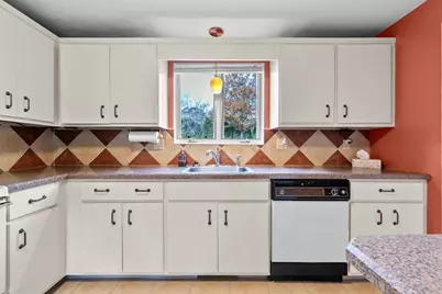 52 Liberty St #L3, Plymouth, MA 02360 - Photo 5