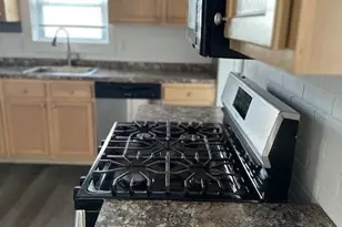 581 Lakeview Ave, Lowell, MA 01850 - Photo 3