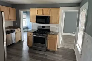 581 Lakeview Ave, Lowell, MA 01850 - Photo 1