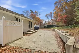 544 Cotuit Rd, Mashpee, MA 02649 - Photo 11