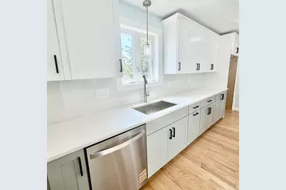 580 Broad St #1, Bridgewater, MA 02324 - Photo 7