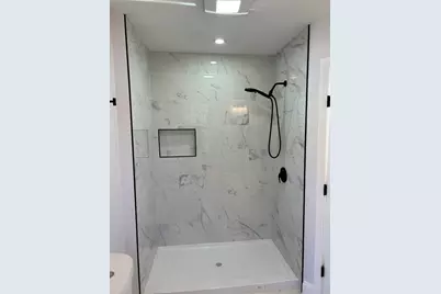 300 Kenoza St, Haverhill, MA 01830 - Photo 25