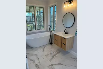 300 Kenoza St, Haverhill, MA 01830 - Photo 19