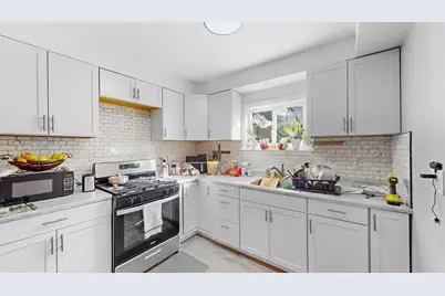 10 Huntington Avenue, Blackstone, MA 01504 - Photo 5