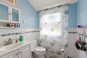 27 Hamilton Pl, Needham, MA 02494 - Photo 19