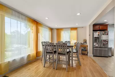 27 Hamilton Pl, Needham, MA 02494 - Photo 25